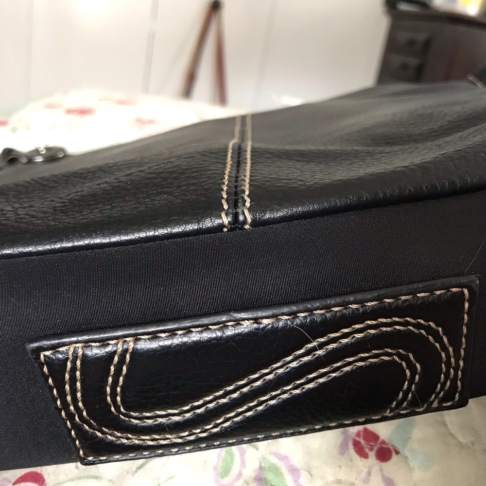 Sak Leather Black shoulder Bag Donut Shaped Charm‎ - Picture 4 of 7